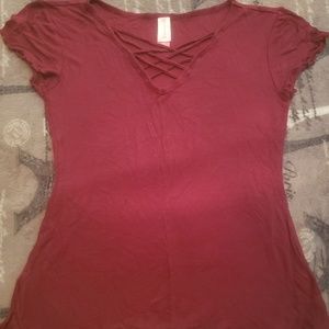 Ladies v-neck top burgundy